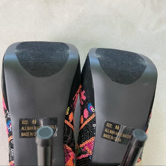 Qupid NWOB Sequin Geometric Platform Stiletto Heel Size 6.5 Pink Orange Black - Picture 6 of 6